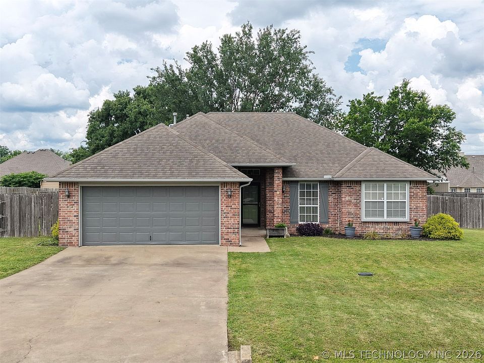 1st image of 1108 S Mockingbird Ln