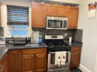 436 Warren Ave #1R, Brockton, MA 02301