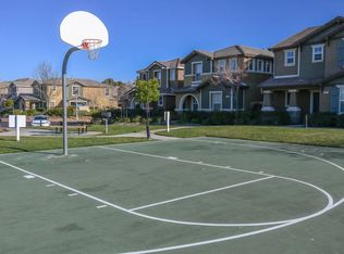 2559 Sparkling Water Ct, Palmdale, CA 93550