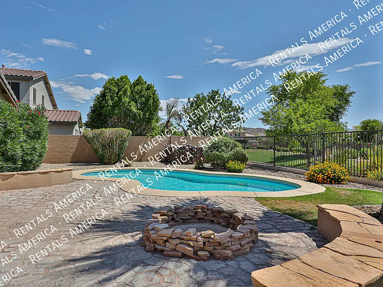 9710 S 45th Ave — Photo 43