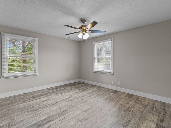 3rd image of 341 W Pacific Ave #F0457999b