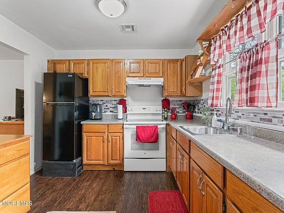 3rd image of 80 Falmouth Avenue #72