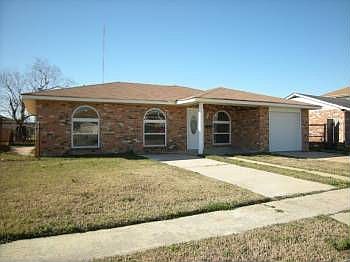 1st image of 3304 Decomine Dr