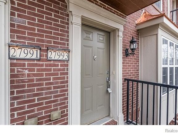 2nd image of 27993 Hopkins Dr #1