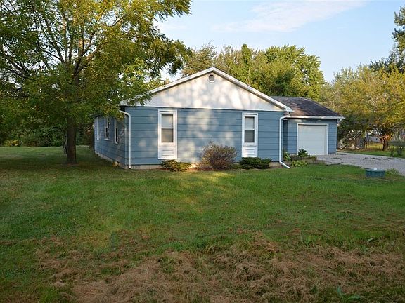 3rd image of 3028 S Mabel Ln