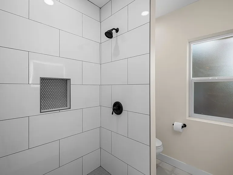 5053 Lenore Dr — Photo 11