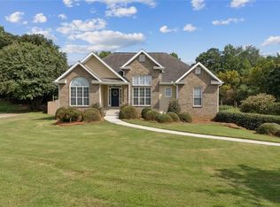 8885 Vanns Tavern Rd, Gainesville, GA 30506