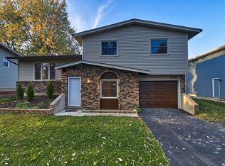 5230 Arquilla Dr, Richton Park, IL 60471