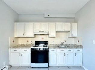 235 6th Ave W #7, Newark, NJ