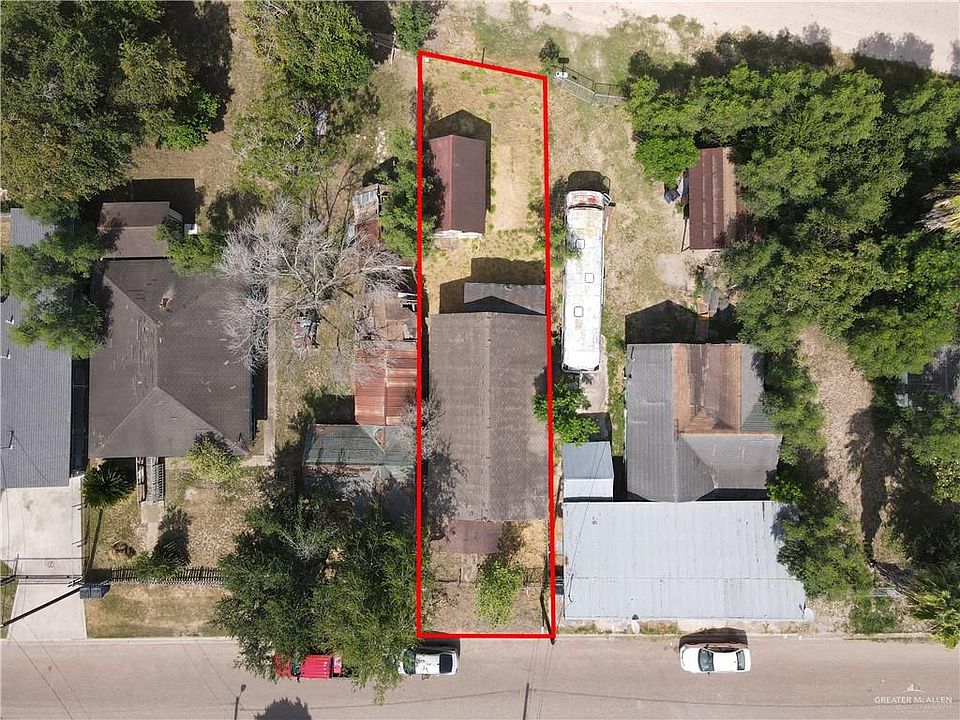 2nd image of 407 S 13th St