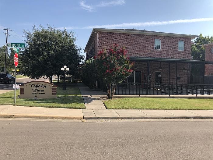 2nd image of 1402 Hunt St APT 206