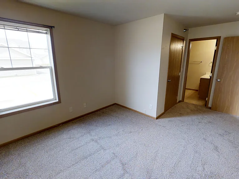 1409 Walton Dr — Photo 7
