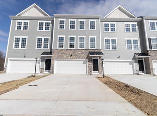 39 Dover Ct #39, Bridgeport, WV 26330