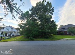 14 Enclave Cir, Savannah, GA 31419