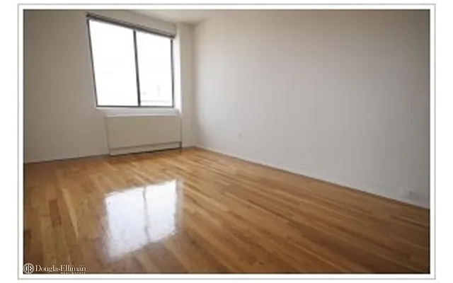 Rented by Douglas Elliman | media 36