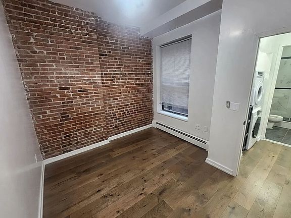3rd image of 971 Columbus Ave #3A