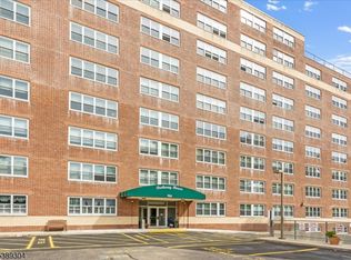 926 Bloomfield Ave APT 4M, Glen Ridge, NJ 07028