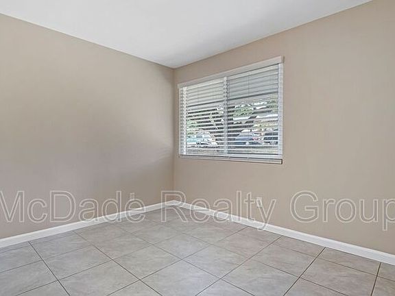 4th image of 2122-2124 Drescher St Unit 2122