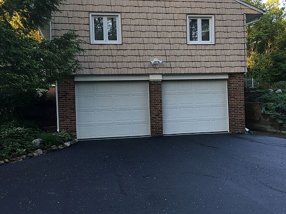 Apartment above 2 Car Garage