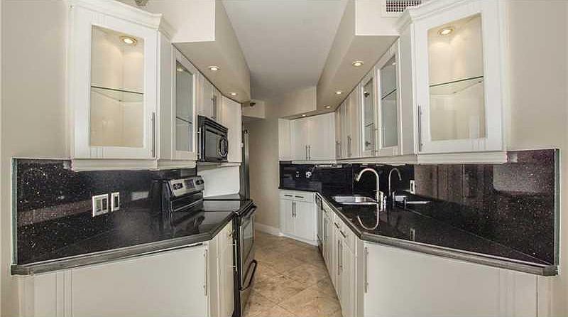 1st image of 3615 Yacht Club Dr