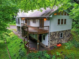 742 Hall Creek Rd, Hiawassee, GA 30546