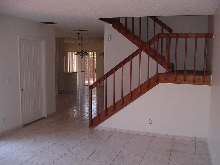 1714B Forest Lakes Cir — Photo 3