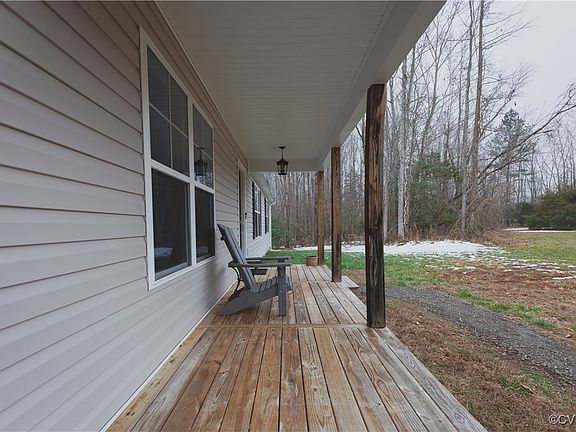 3rd image of 411 Alton Ln