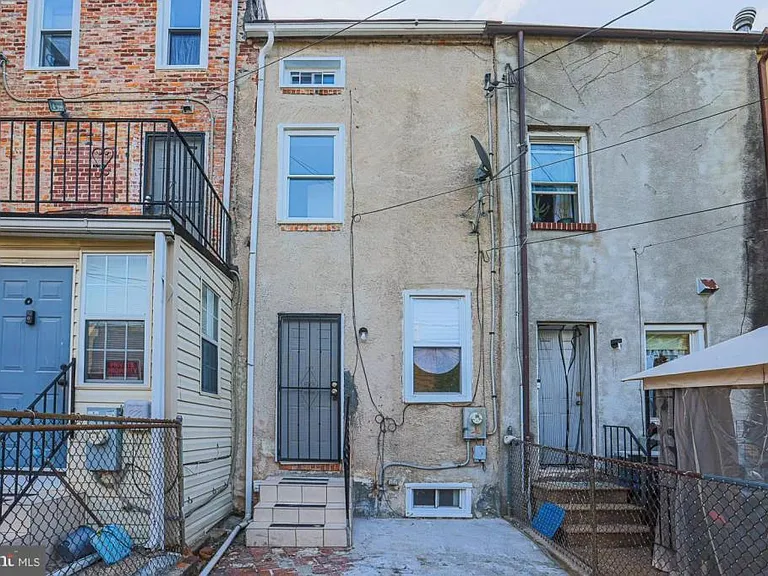 10 S Carey St — Photo 34