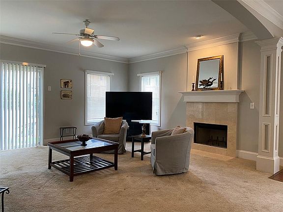 4th image of 4009 Steeplechase Dr