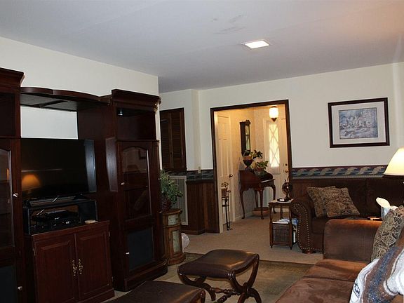 2nd image of 1410 Dudley Dr