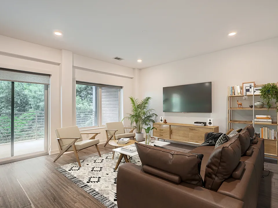 4361 S Congress Ave #236