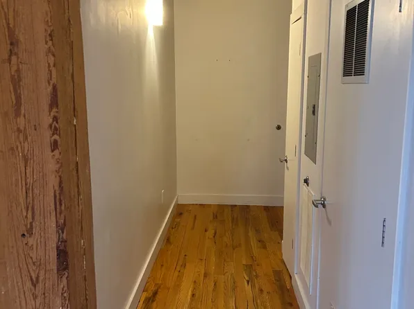589 Essex St Unit 202, Lynn, MA 01901