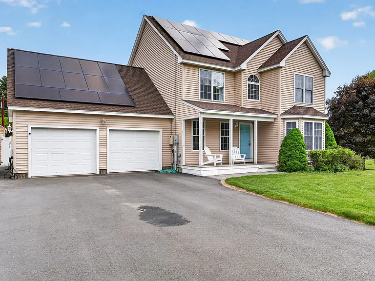 9 Stephen Dr — Photo 4