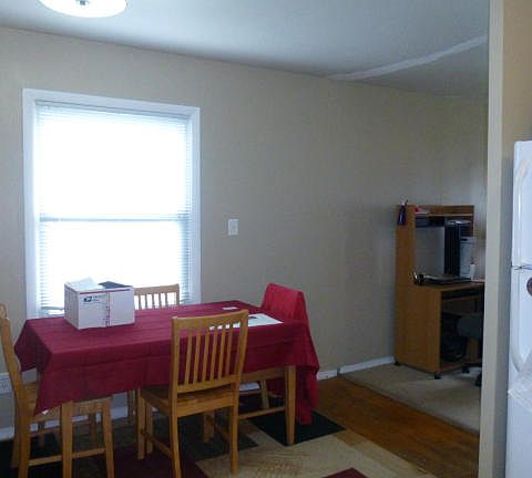3rd image of 905 Parkview Ave
