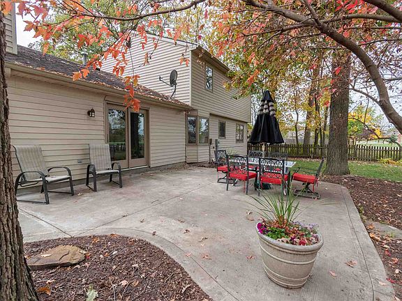 5th image of 6829 Laurelwood Cv