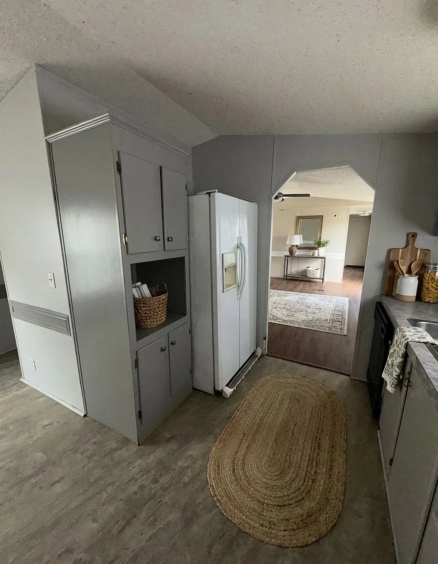 3 bed, 2.0 bath, 1100 sqft, $1,500 — Photo 3