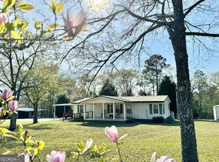 15 Chestnut Rd, Hazlehurst, GA 31539