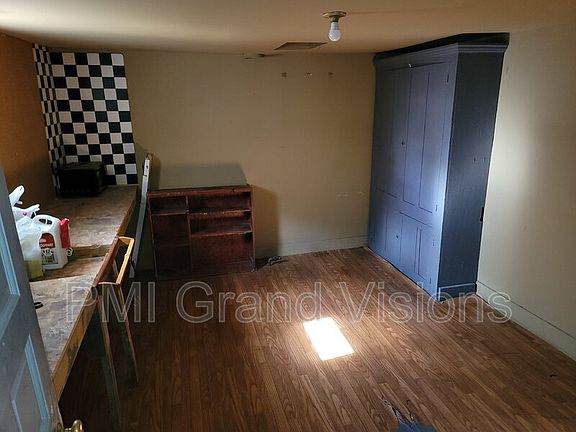 2nd image of 506 N Center St