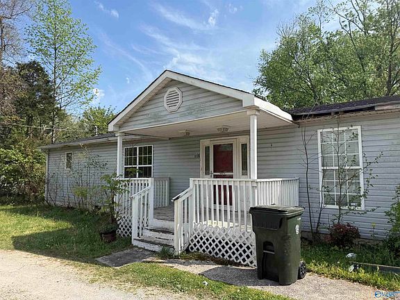 2nd image of 886 Plummer Rd NW