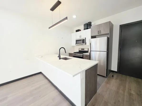 168 Martin Luther King Dr #502B, Jersey City, NJ 07305