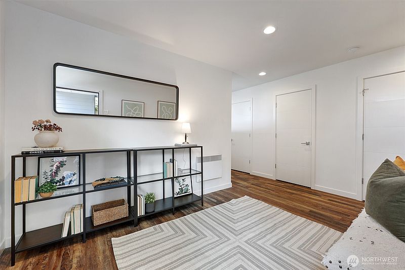 4th image of 6325 34th Avenue SW #C