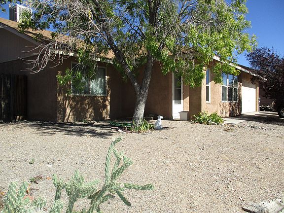 3rd image of 5909 Calle Hidalgo NW