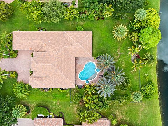 4th image of 12825 Stonebrook Drive