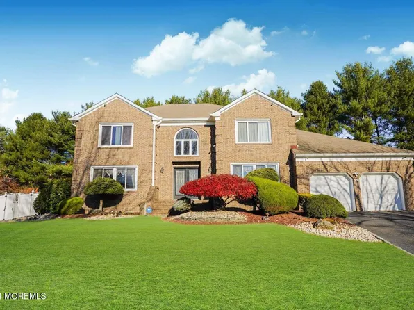 10 Emmons Court, Marlboro, NJ 07746