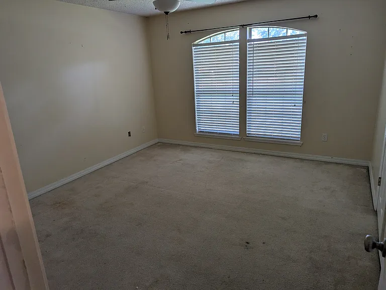 2750 Bowman Ln — Photo 7