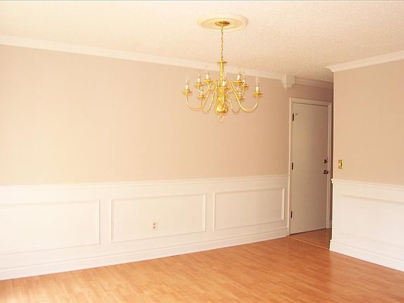 4th image of 15333 Thistlebriar Ct