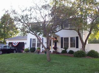 7355 Farmstead Rd, Liverpool, NY 13088