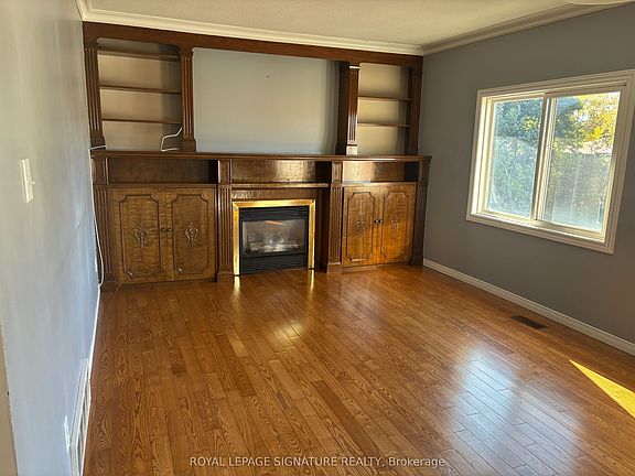 3rd image of 232 Barton St