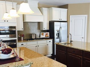 1294 Eagle Point Dr, Eagan, MN 55123