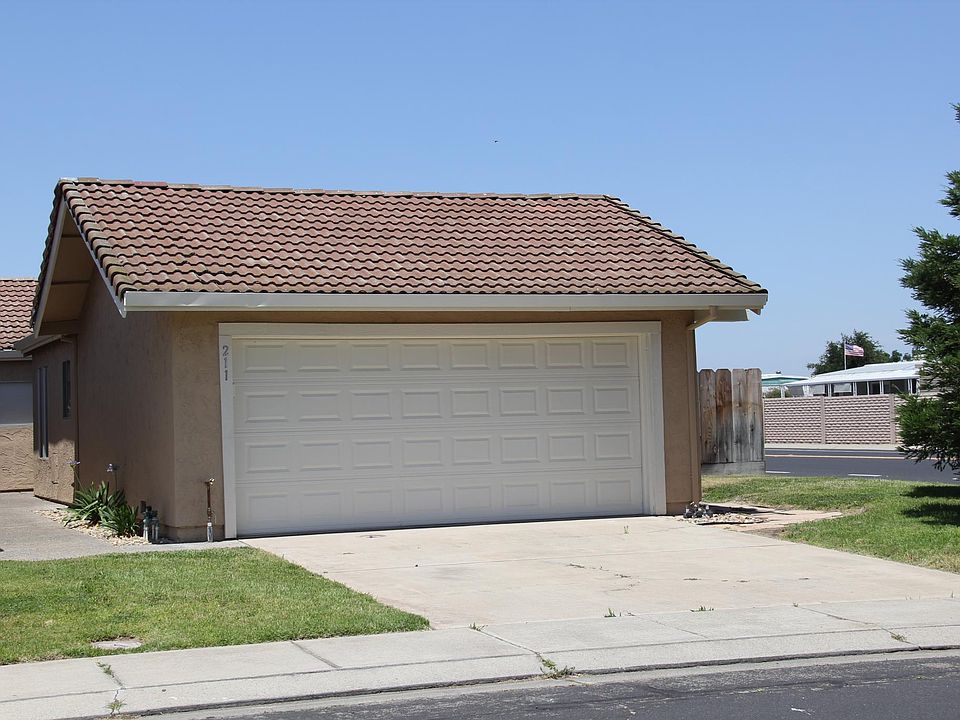 1st image of 211 Pestana Ave